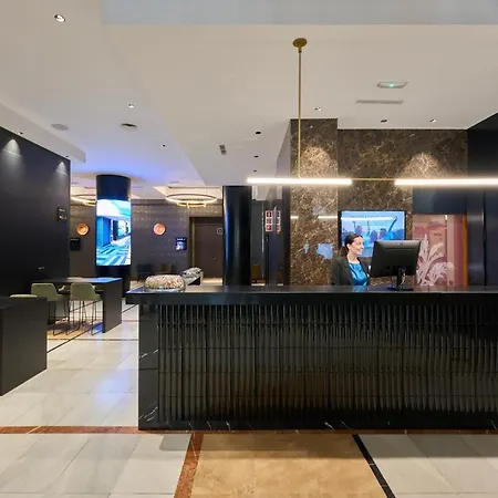 Catalonia Plaza Catalunya Otel 4*