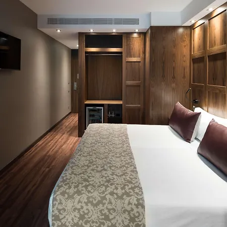 Otel Catalonia Plaza Catalunya Barselona