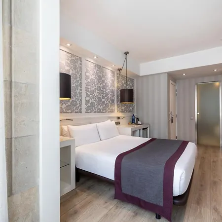 Catalonia Plaza Catalunya Hotel 4*