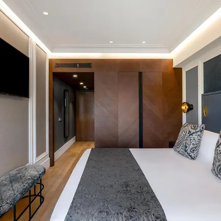 Catalonia Plaza Catalunya Hotel 4*
