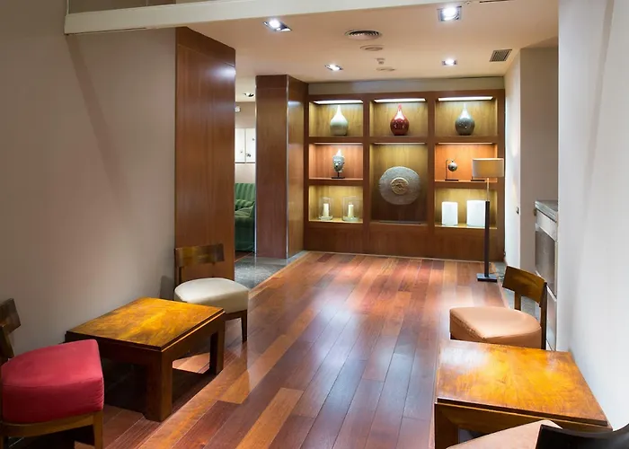Hotel Catalonia Plaza Catalunya 4*