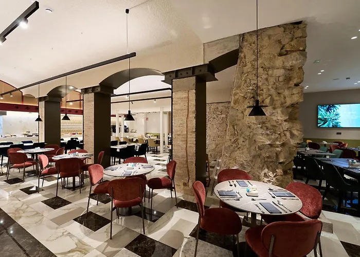 Catalonia Plaza Catalunya Hotel 4*